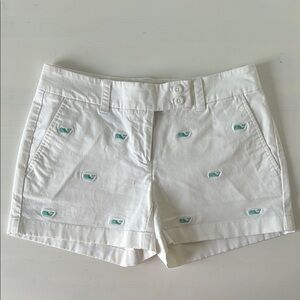 Vineyard Vines White Shorts with Green Embroidery